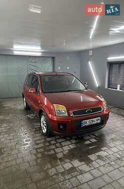 Хэтчбек Ford Fusion 2006 в Ровно