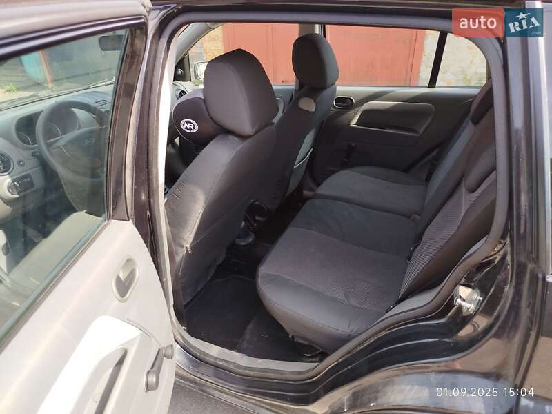 Хэтчбек Ford Fusion 2005 в Житомире фото 9 Хэтчбек Ford Fusion 2005 в Житомире