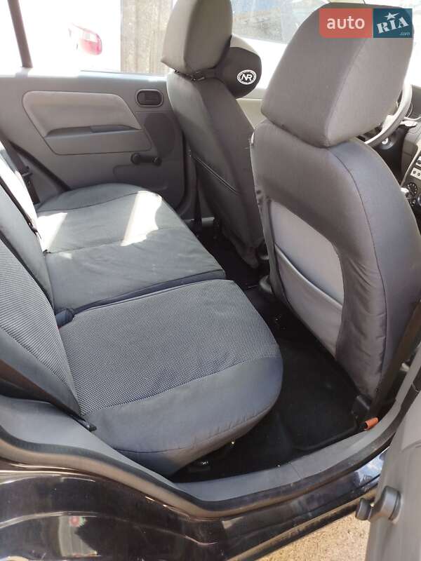 Хэтчбек Ford Fusion 2005 в Житомире фото 15 Хэтчбек Ford Fusion 2005 в Житомире