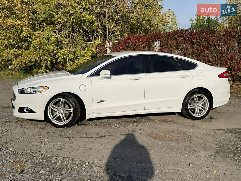 Седан Ford Fusion 2014 в Харькове фото 2 Седан Ford Fusion 2014 в Харькове