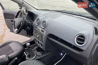Хетчбек Ford Fusion 2009 в 