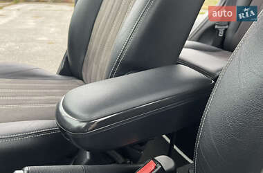 Хетчбек Ford Fusion 2009 в 