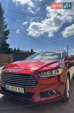 Седан Ford Fusion 2013 в 