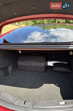 Седан Ford Fusion 2013 в 