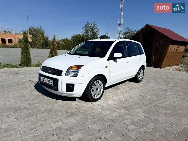 Хетчбек Ford Fusion 2011 в Новодністровську