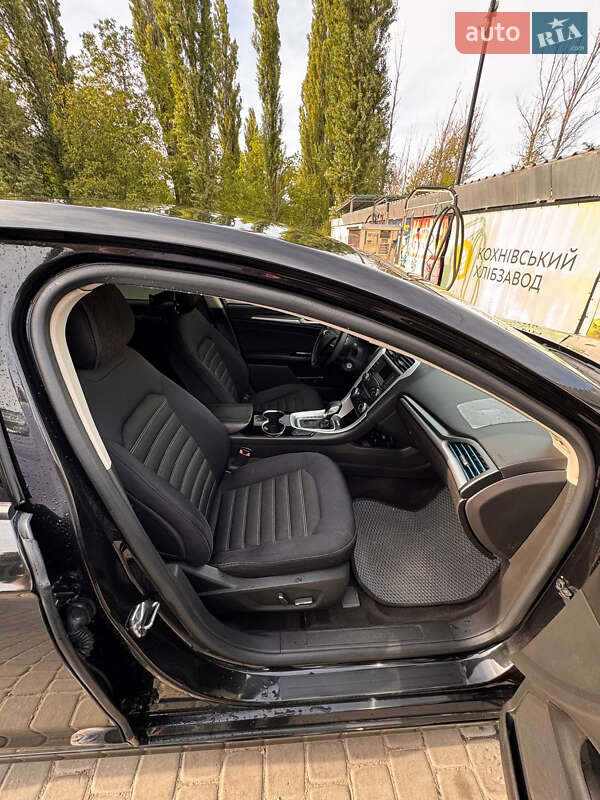 Седан Ford Fusion 2014 в Кременчуге