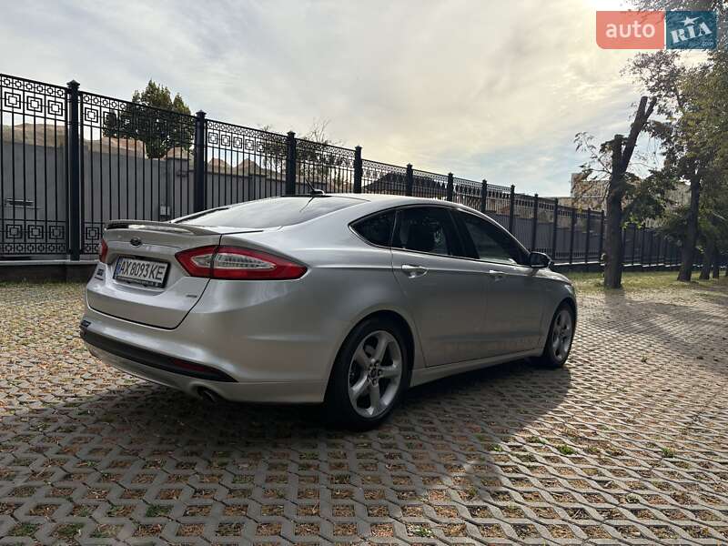 Седан Ford Fusion 2014 в Харкові