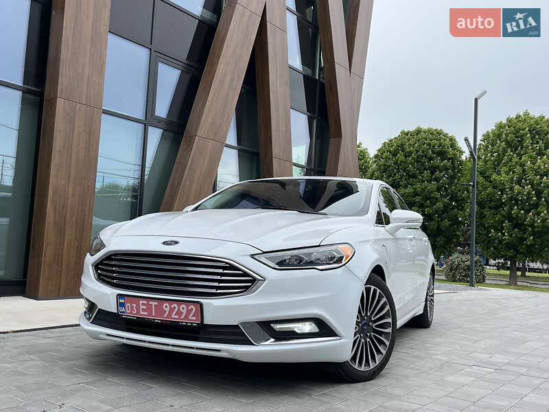 Седан Ford Fusion 2016 в Луцке