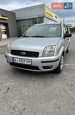 Хетчбек Ford Fusion 2003 в 