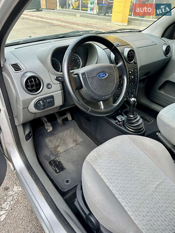 Хэтчбек Ford Fusion 2003 в Белой Церкви фото 23 Хэтчбек Ford Fusion 2003 в Белой Церкви