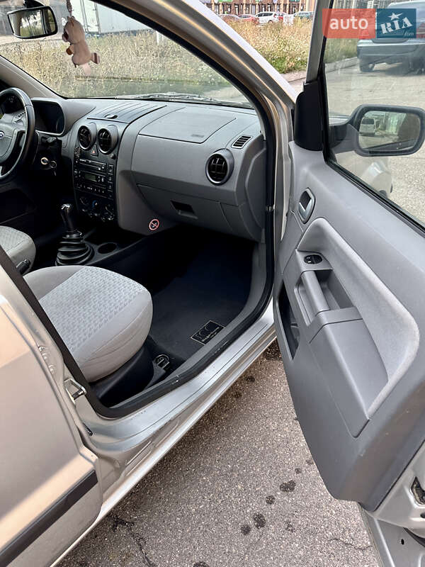 Хэтчбек Ford Fusion 2003 в Белой Церкви фото 27 Хэтчбек Ford Fusion 2003 в Белой Церкви