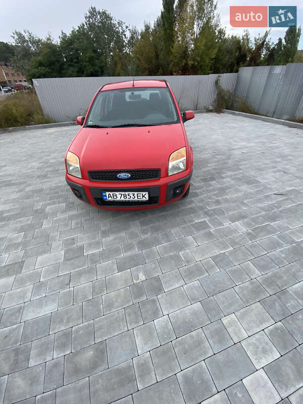 Хетчбек Ford Fusion 2006 в Вінниці
