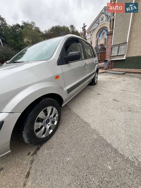 Хэтчбек Ford Fusion 2007 в Чорткове