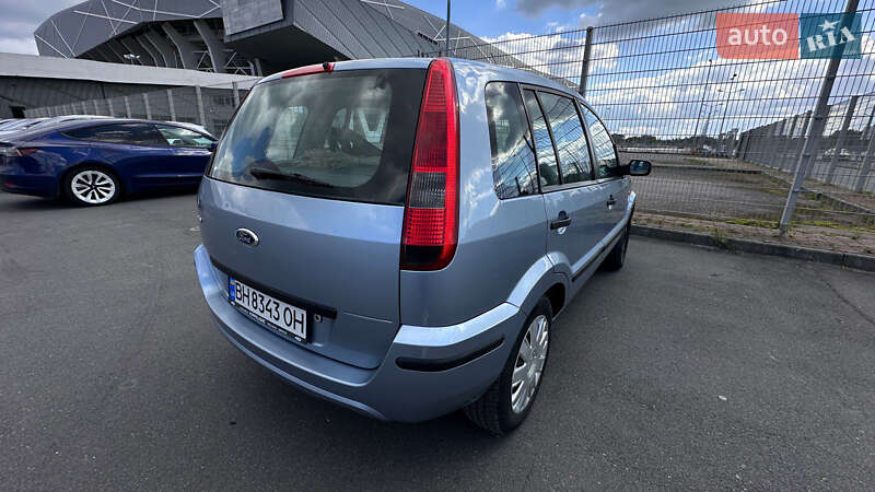 Хэтчбек Ford Fusion 2004 в Львове