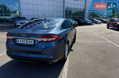 Седан Ford Fusion 2017 в 