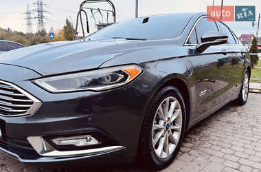 Седан Ford Fusion 2016 в 