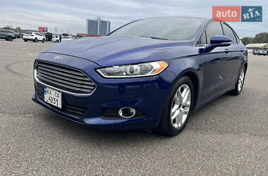Седан Ford Fusion 2014 в 