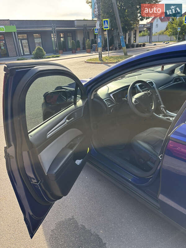 Седан Ford Fusion 2015 в Киеве фото 12 Седан Ford Fusion 2015 в Киеве