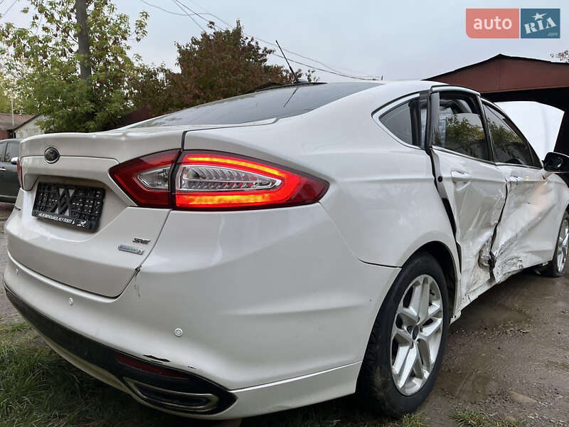 Седан Ford Fusion 2014 в Ивано-Франковске