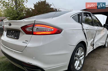 Седан Ford Fusion 2014 в 
