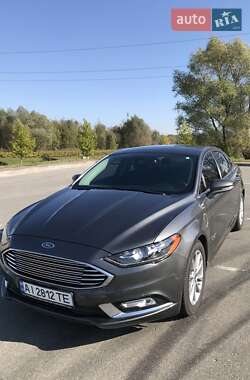 Седан Ford Fusion 2016 в 
