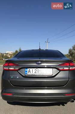 Седан Ford Fusion 2016 в 