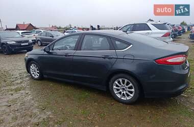 Седан Ford Fusion 2014 в 