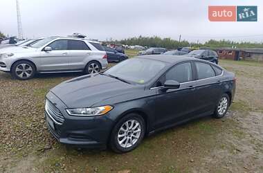 Седан Ford Fusion 2014 в 