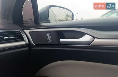 Седан Ford Fusion 2014 в 
