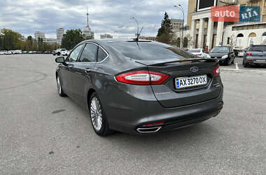 Седан Ford Fusion 2015 в 