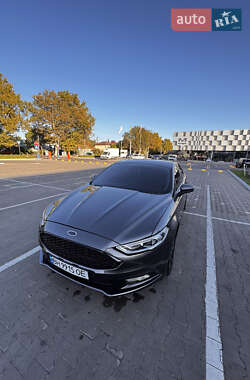 Седан Ford Fusion 2017 в 
