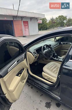 Седан Ford Fusion 2014 в 