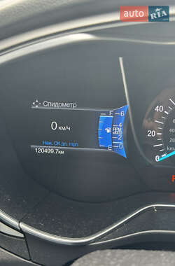 Седан Ford Fusion 2016 в 