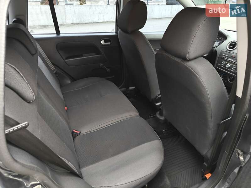 Хэтчбек Ford Fusion 2007 в Киеве