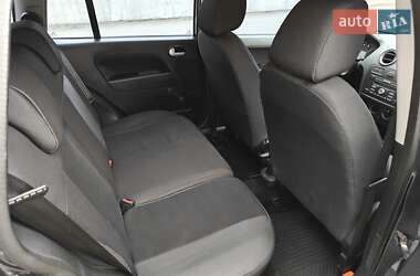 Хетчбек Ford Fusion 2007 в 