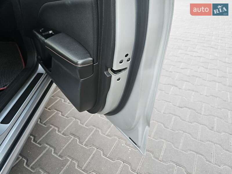 Седан Ford Fusion 2015 в Києві