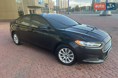 Седан Ford Fusion 2014 в 