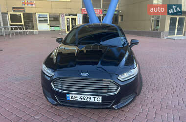 Седан Ford Fusion 2014 в 