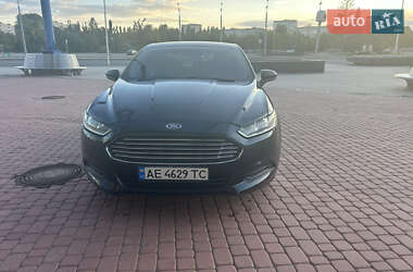 Седан Ford Fusion 2014 в 