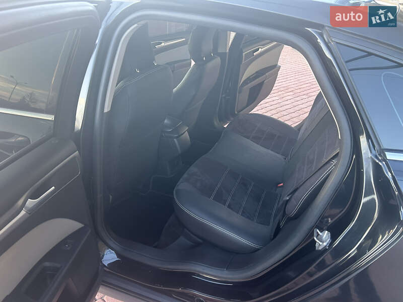 Седан Ford Fusion 2014 в Харкові