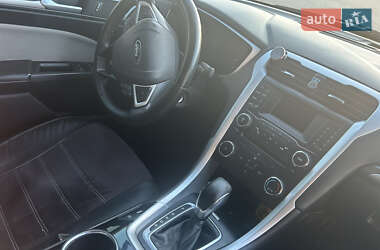 Седан Ford Fusion 2014 в 