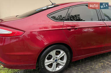 Седан Ford Fusion 2013 в 