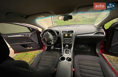 Седан Ford Fusion 2013 в 