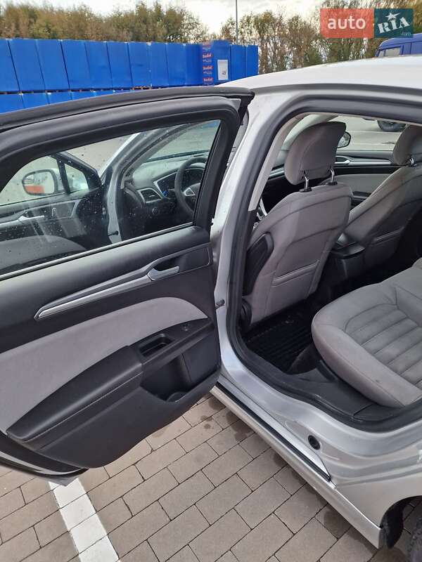 Седан Ford Fusion 2014 в Борисполі