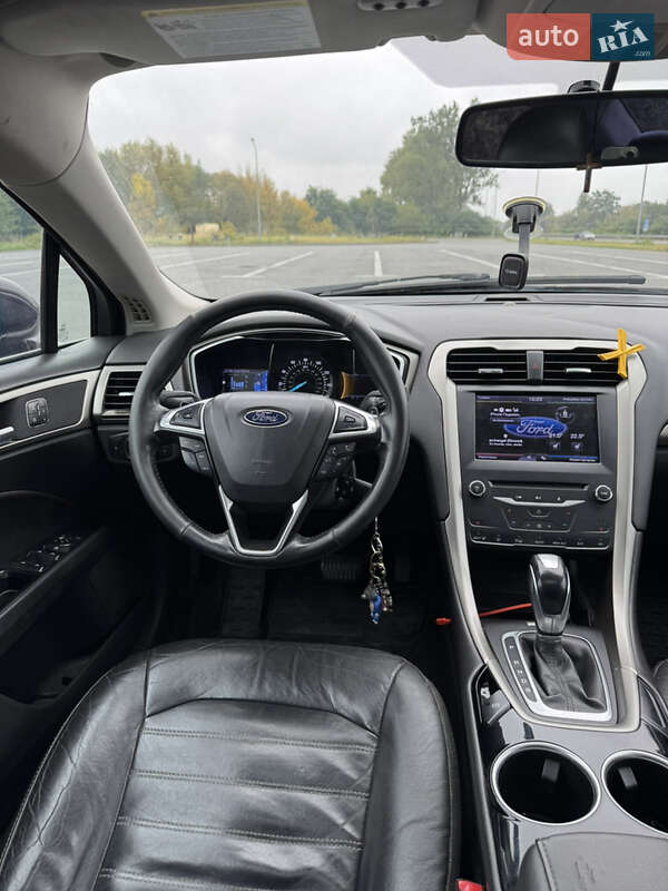 Седан Ford Fusion 2012 в Рівному