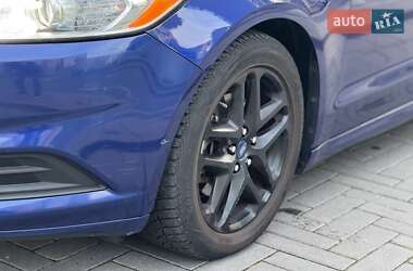 Седан Ford Fusion 2016 в 