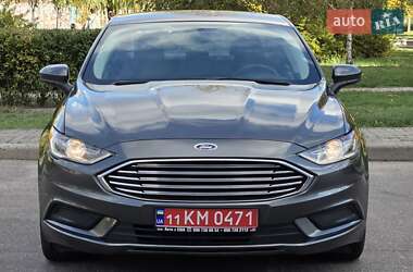 Седан Ford Fusion 2018 в 