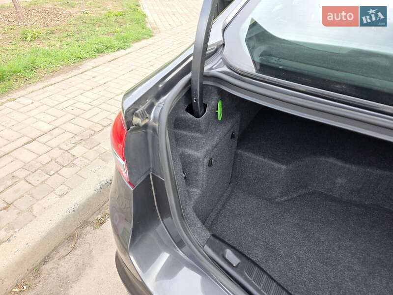 Седан Ford Fusion 2018 в Кривом Роге фото 22 Седан Ford Fusion 2018 в Кривом Роге