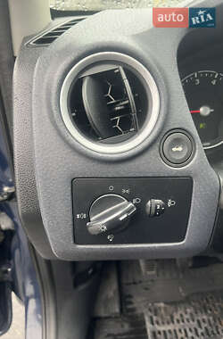 Хетчбек Ford Fusion 2012 в 