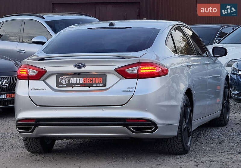 Седан Ford Fusion 2016 в Харкові